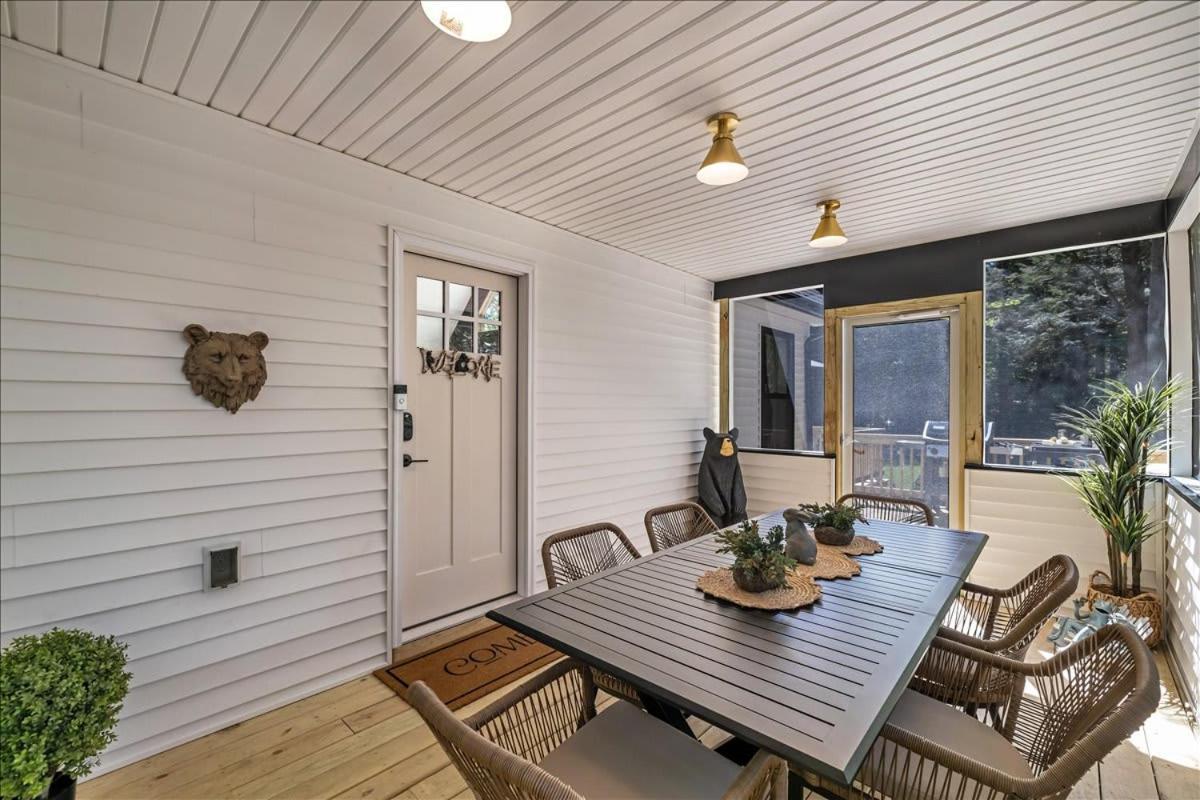 Luxury Hot Tub Sauna Game Dog Friendly Albrightsville