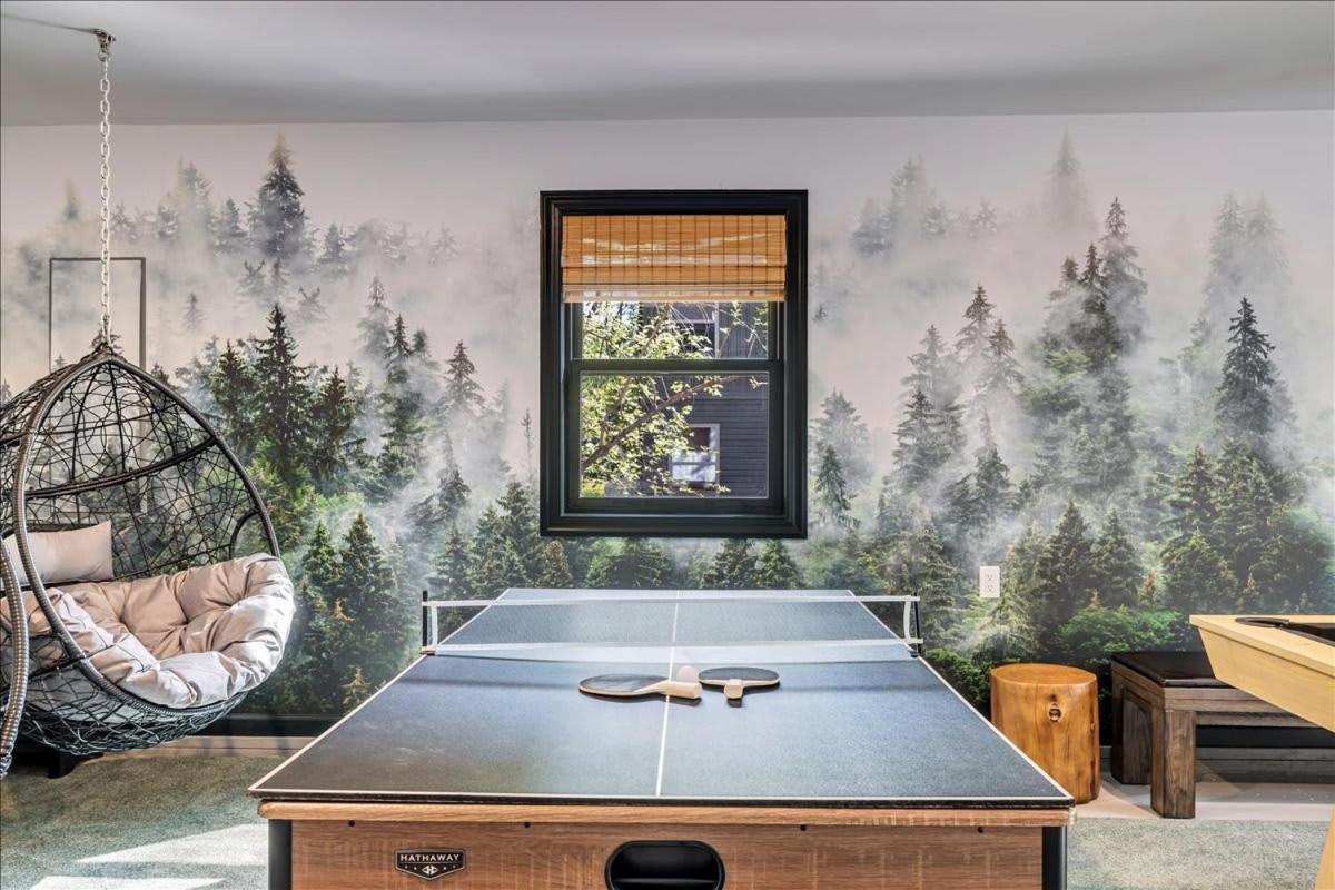 Luxury Hot Tub Sauna Game Dog Friendly Albrightsville